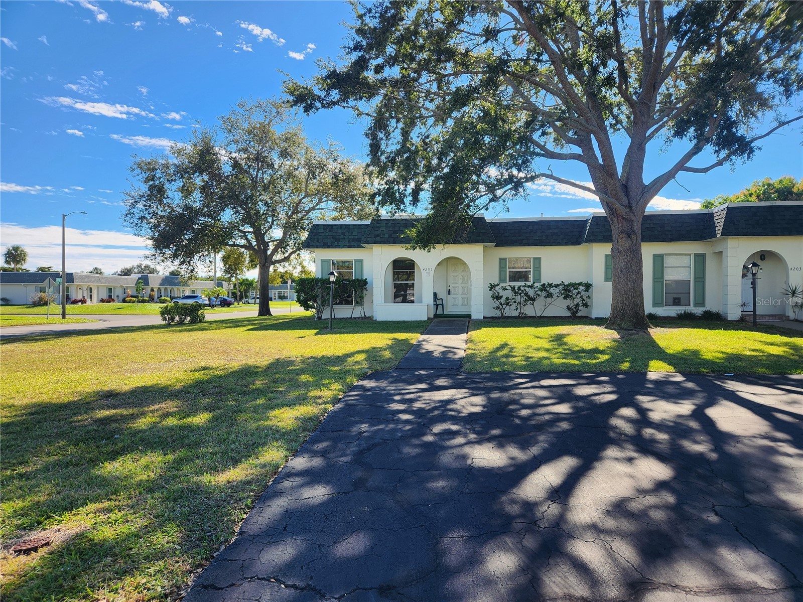 4201 33rd Avenue Drive W Bradenton FL 34205 A4676492 image1
