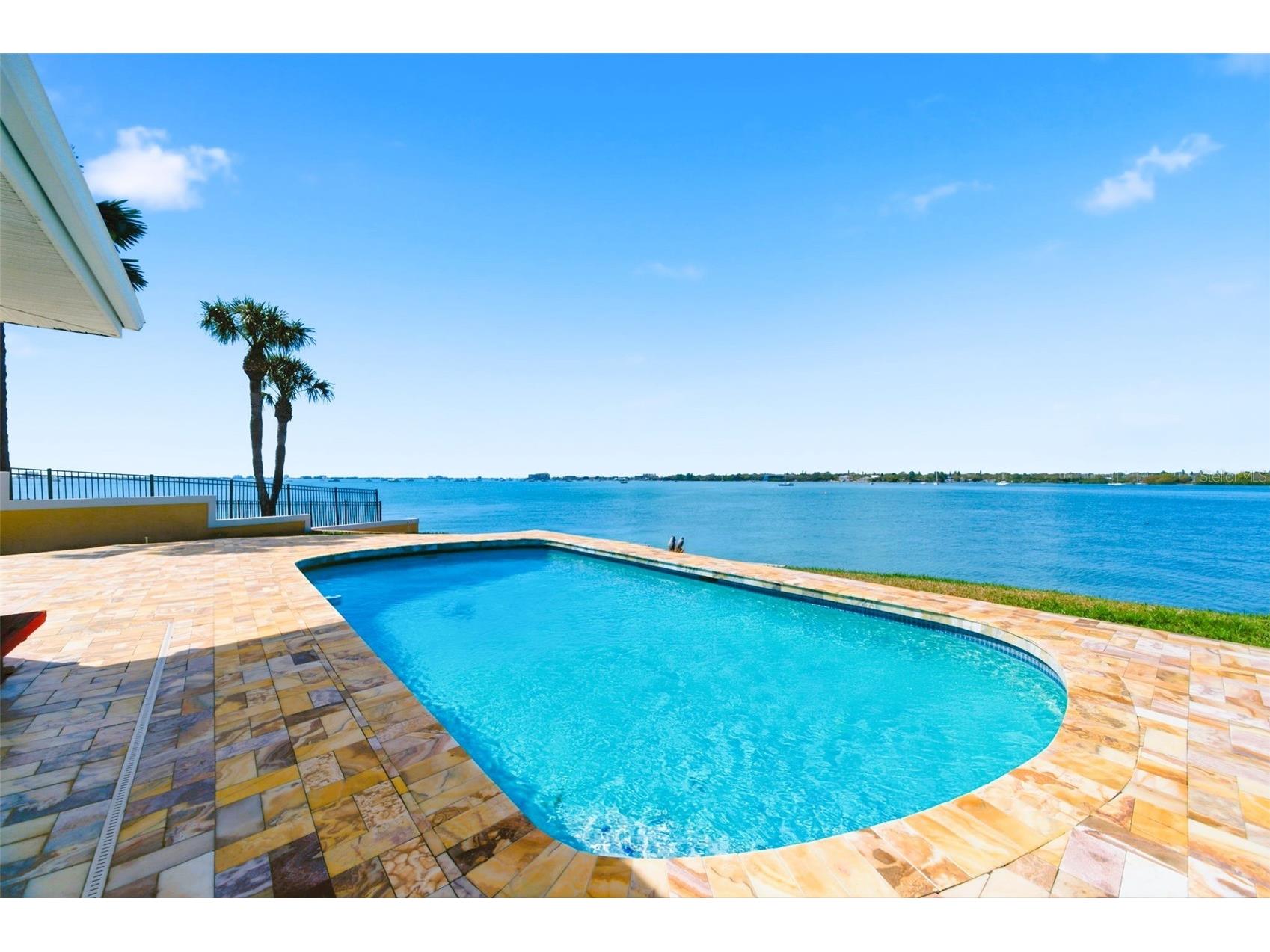 4201 45th Street S Saint Petersburg FL 33711 - BOCA CIEGA BAY TB8484160 image3