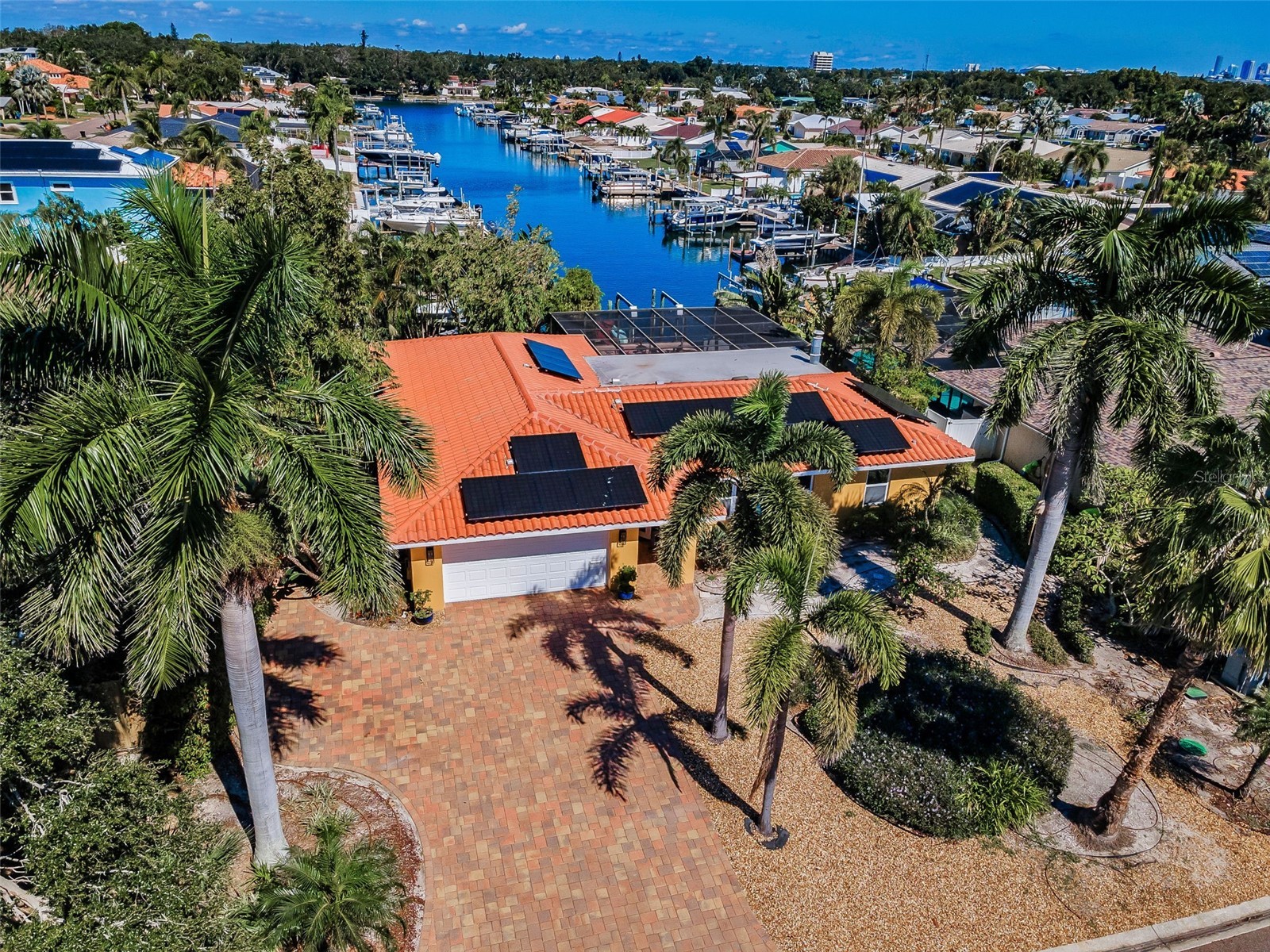 4201 46th Avenue S Saint Petersburg FL 33711 TB8440474 image1