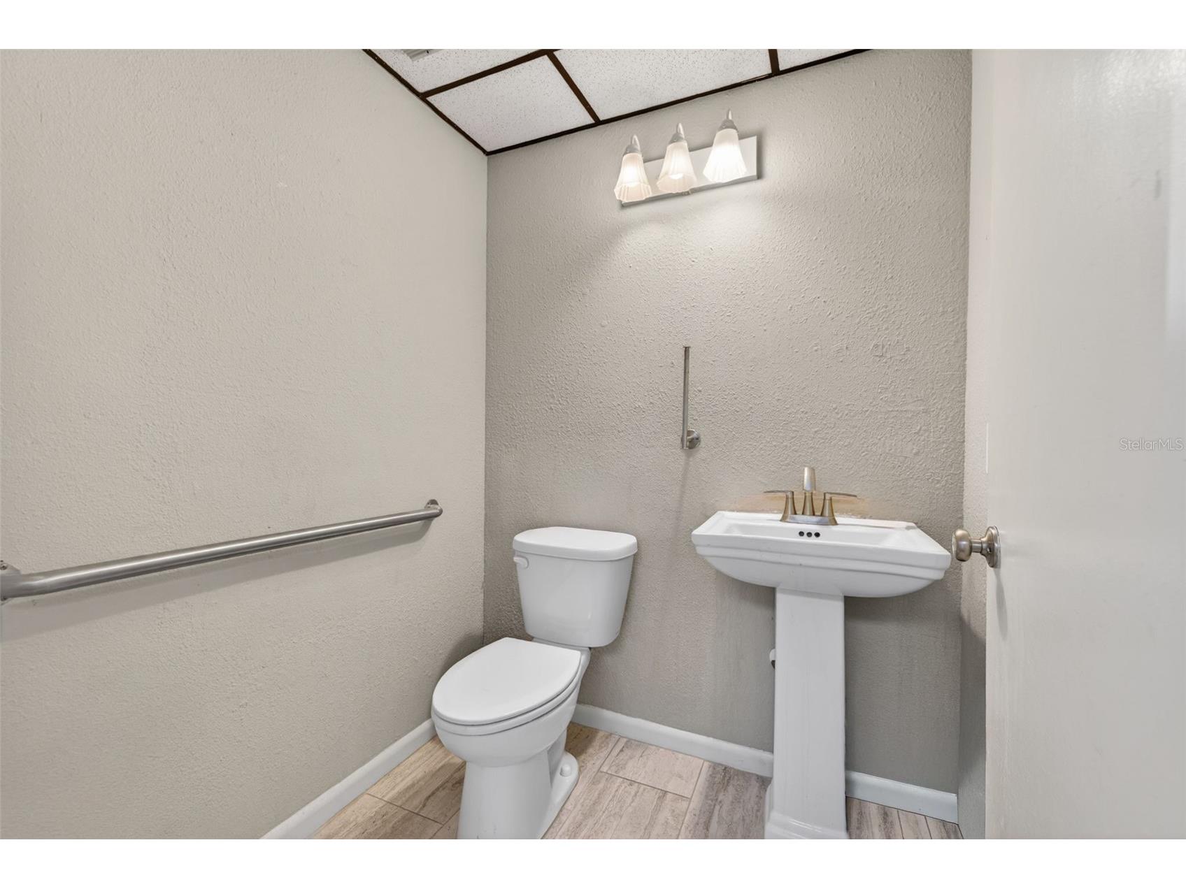 4201 4th Street N Saint Petersburg FL 33703 TB8501643 image10