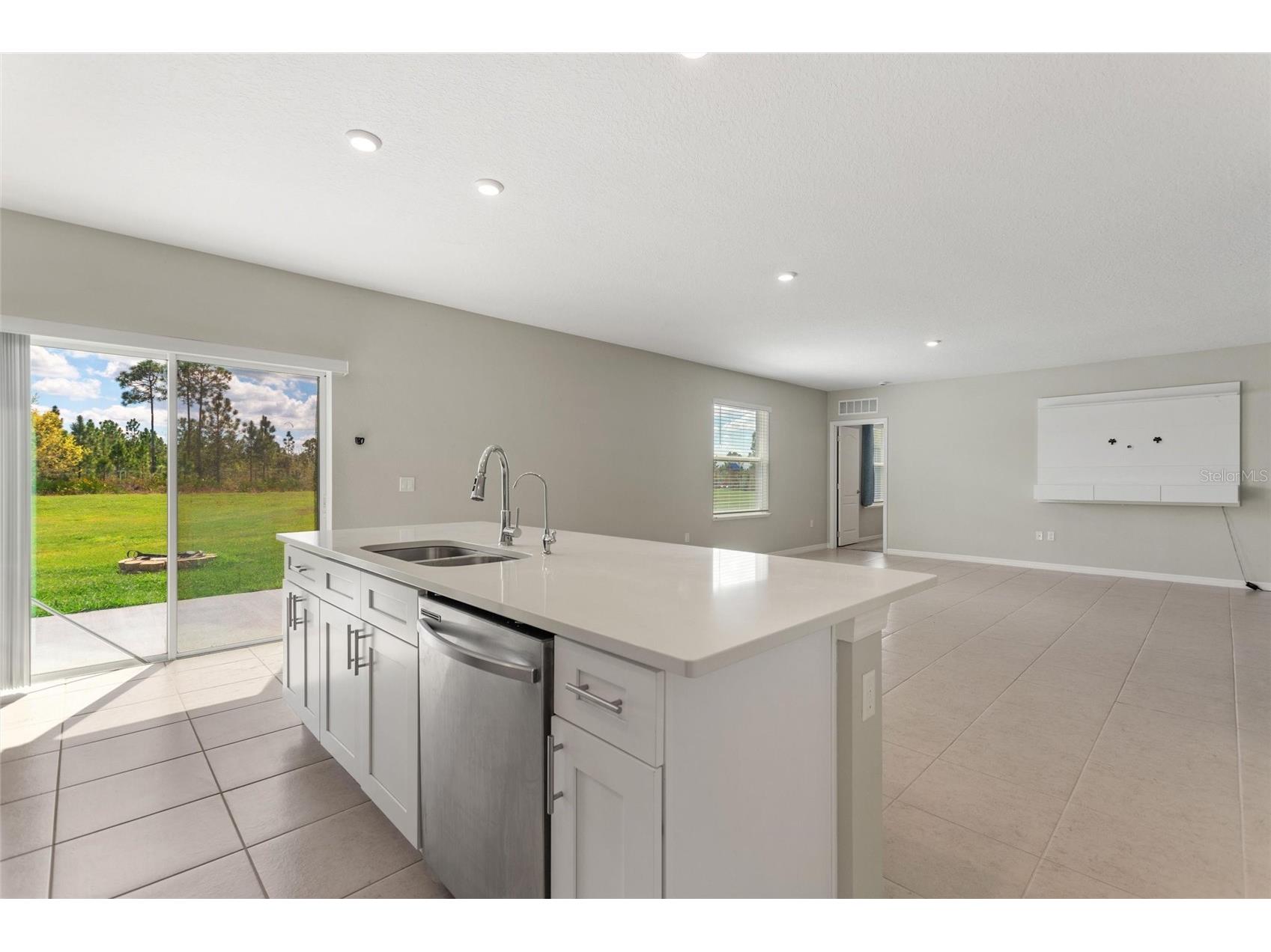 4201 Calliandra Drive Indian Lake Estates FL 33855 - LAKE WALK IN WATER P4938125 image13