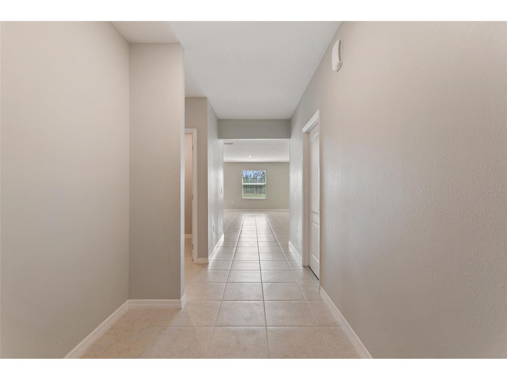 4201 Calliandra Drive Indian Lake Estates FL 33855 - LAKE WALK IN WATER P4938125 image8