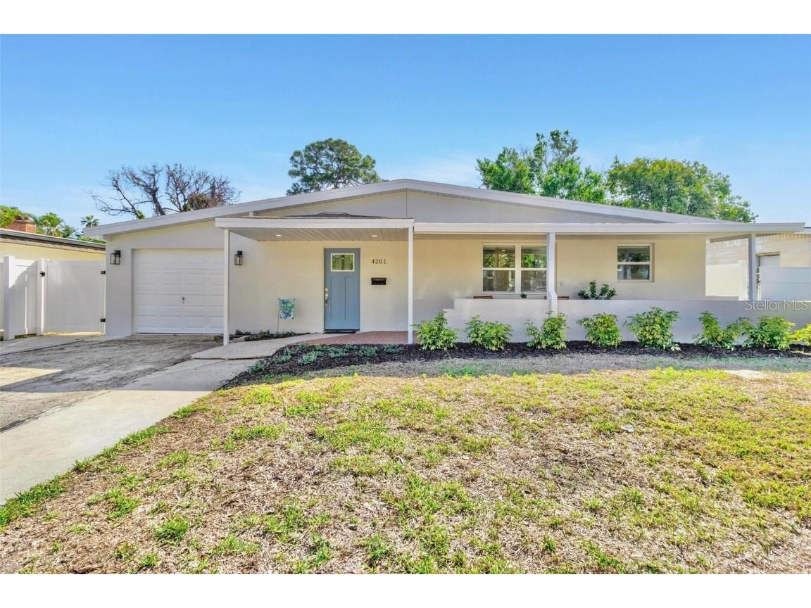 4201 Carson Street NE Saint Petersburg FL 33703 U8235555 image1