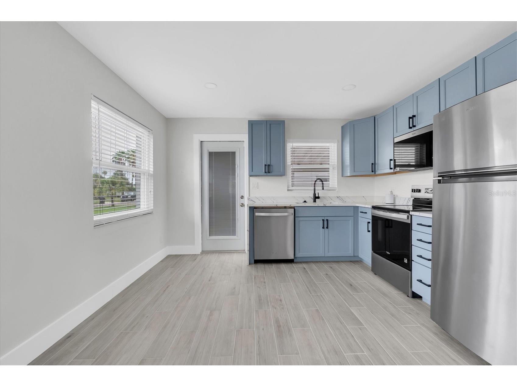 4201 Des Moines Street NE Saint Petersburg FL 33703 TB8523270 image7