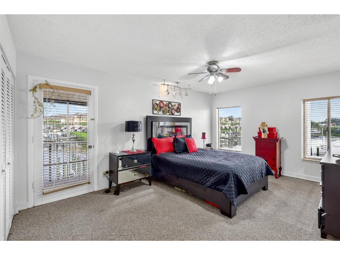 4201 Fogcutter Court Tampa FL 33615 - SALTWATER CANAL TO TAMPA BAY TB8421880 image30