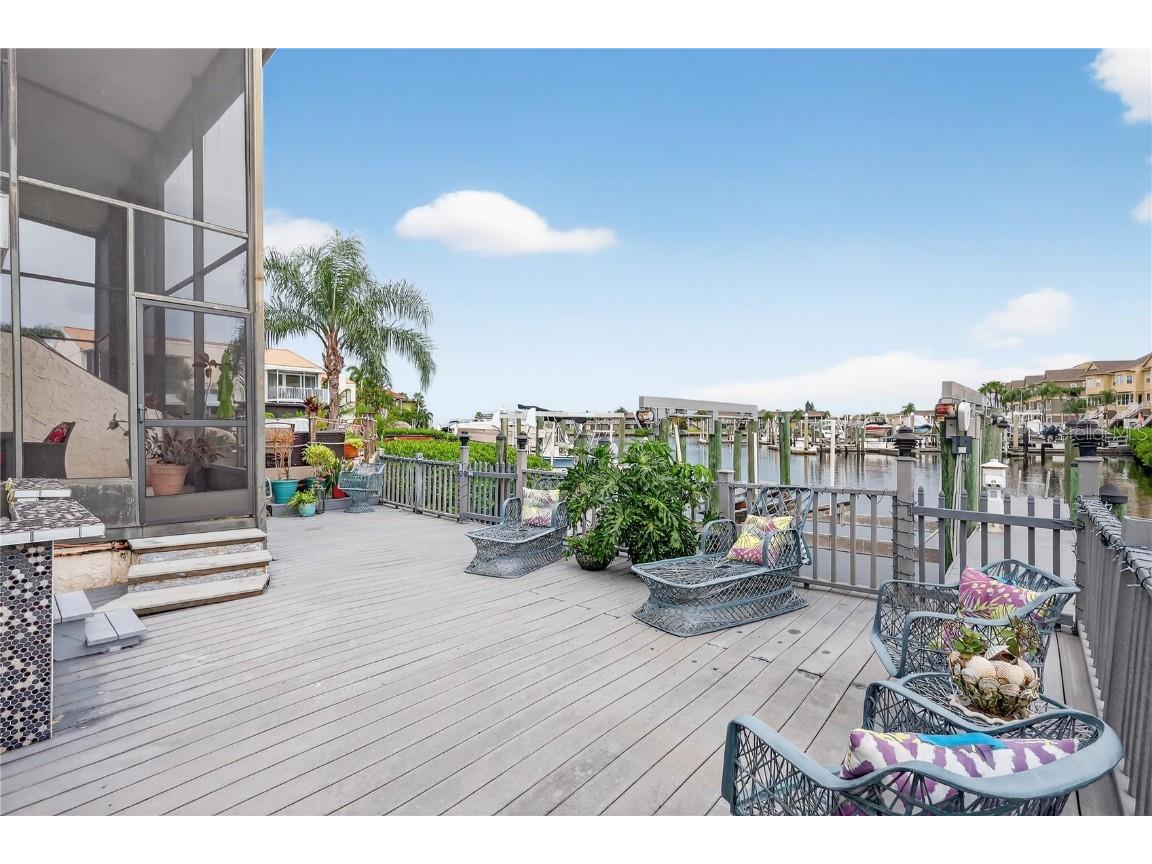 4201 Fogcutter Court Tampa FL 33615 - SALTWATER CANAL TO TAMPA BAY TB8421880 image4