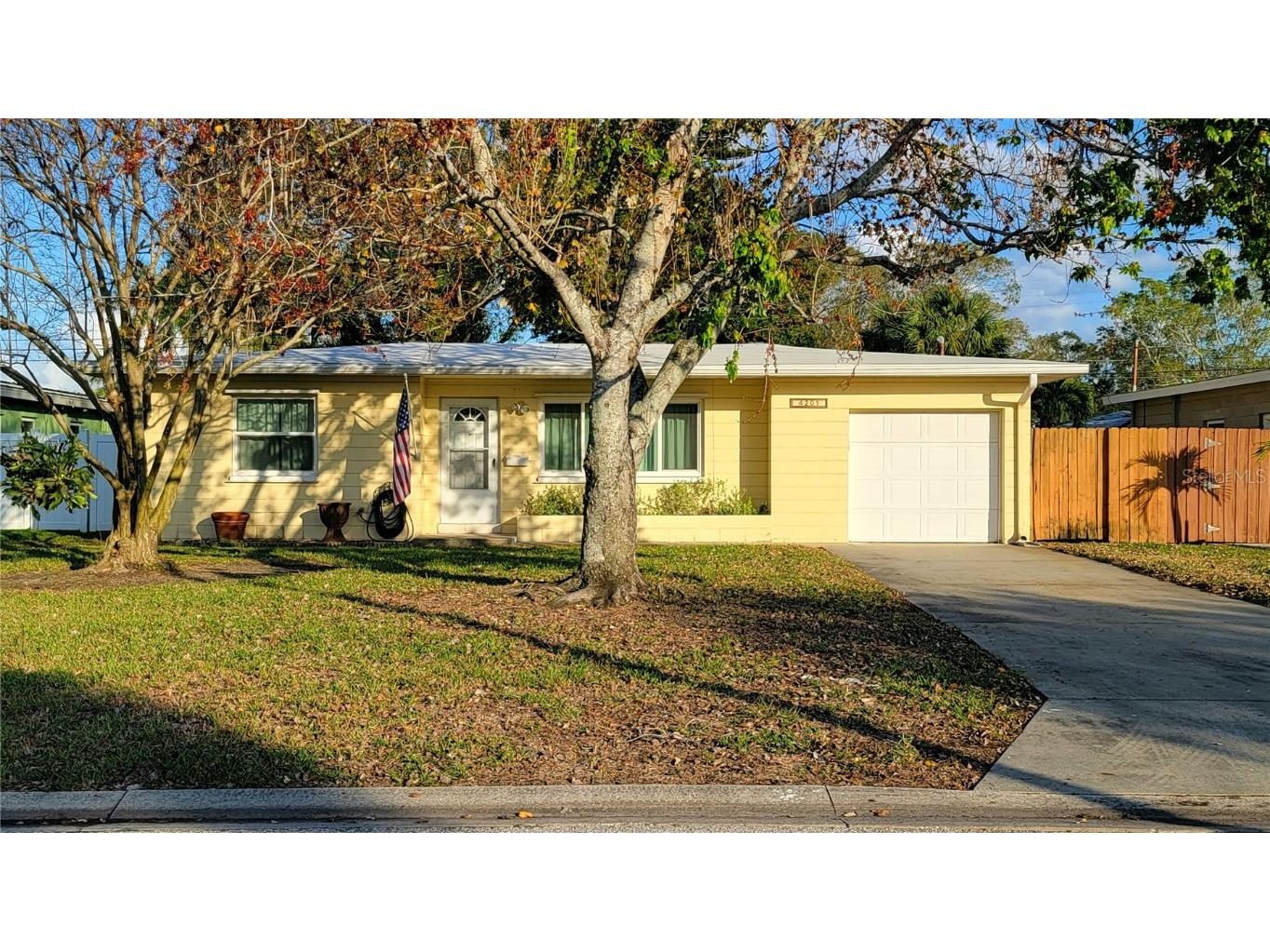 4201 Helena Street NE Saint Petersburg FL 33703 U8229171 image1