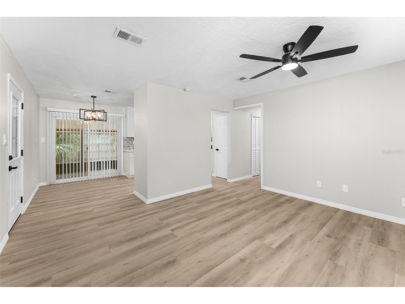 4201 NW 14th Place Gainesville FL 32605 OM723405 image4