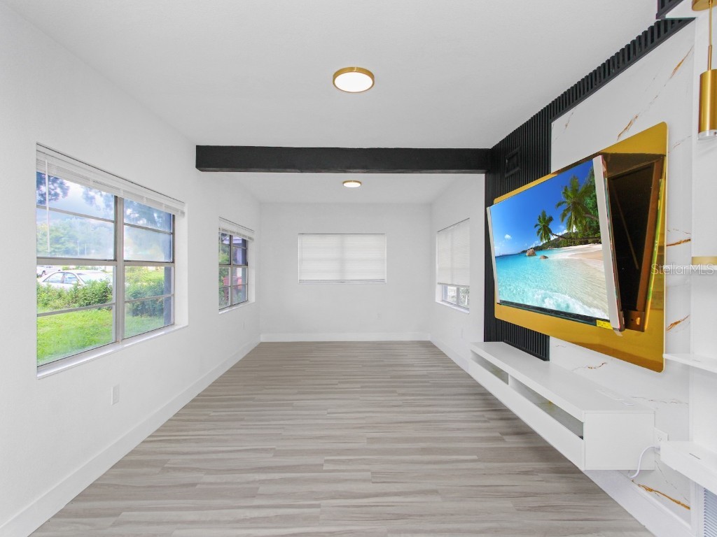 4201 Park Lake Street Orlando FL 32803 - LAKE GEAR S5133318 image16