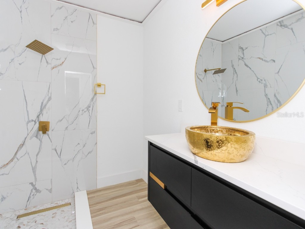 4201 Park Lake Street Orlando FL 32803 - LAKE GEAR S5133318 image26