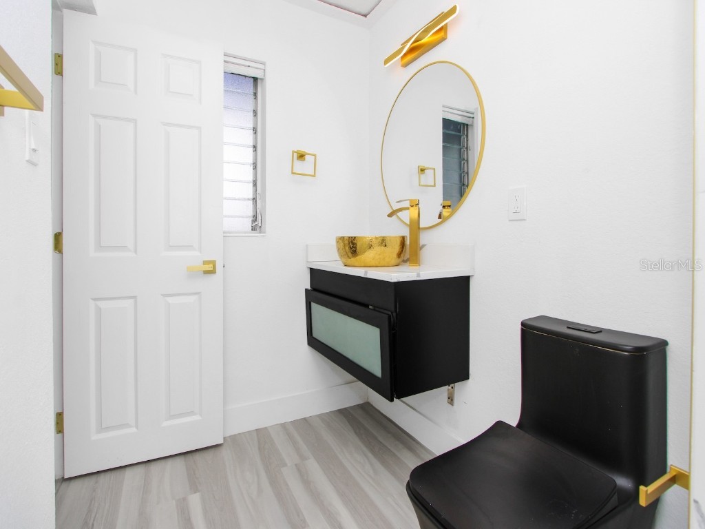 4201 Park Lake Street Orlando FL 32803 - LAKE GEAR S5133318 image35