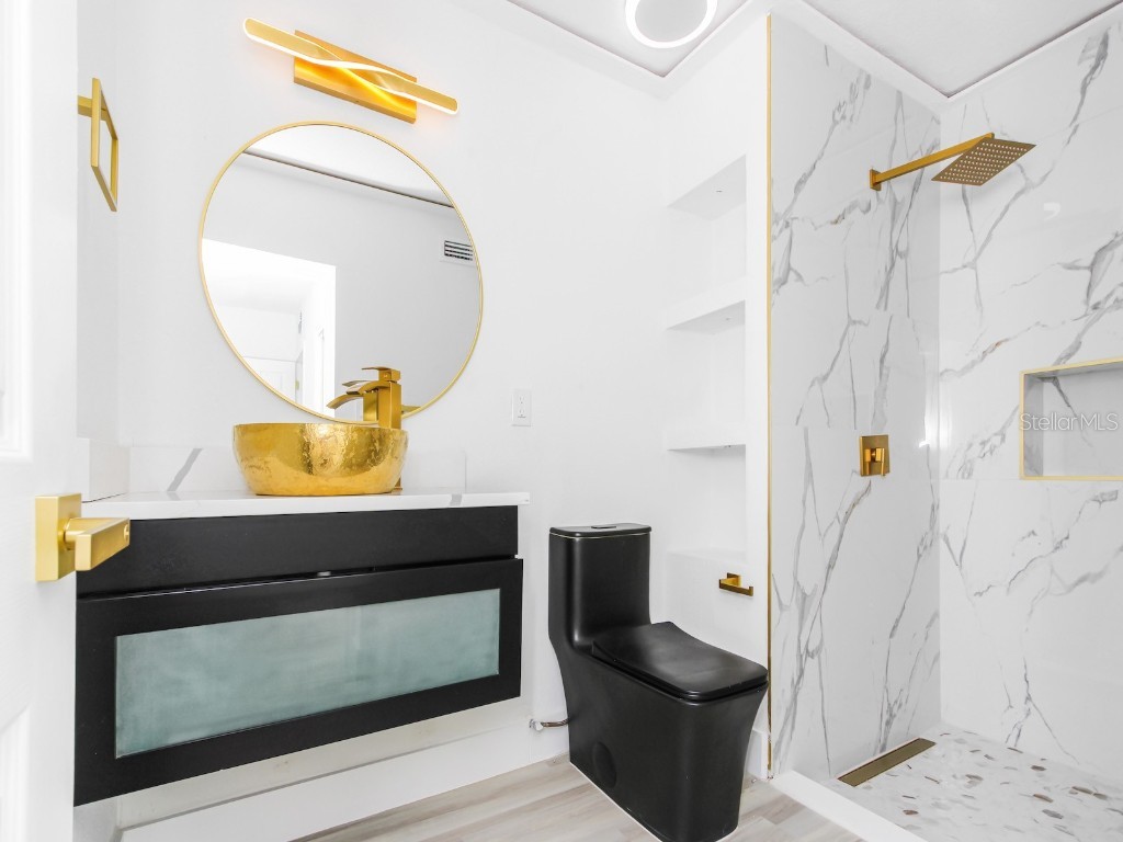 4201 Park Lake Street Orlando FL 32803 - LAKE GEAR S5133318 image37