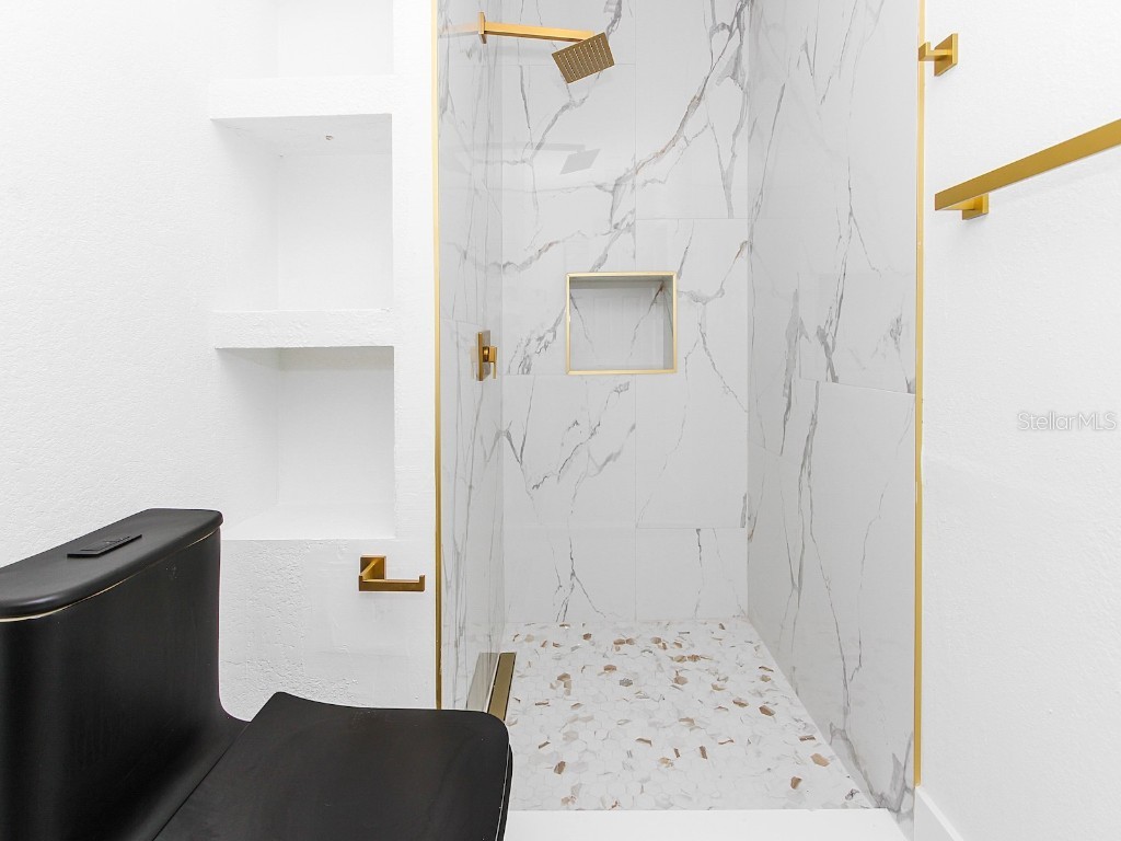 4201 Park Lake Street Orlando FL 32803 - LAKE GEAR S5133318 image41