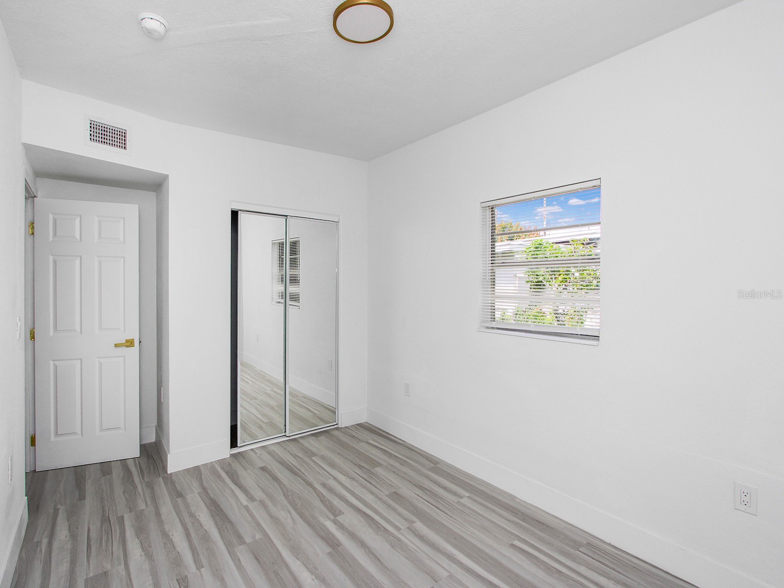 4201 Park Lake Street Orlando FL 32803 - LAKE GEAR S5143905 image26