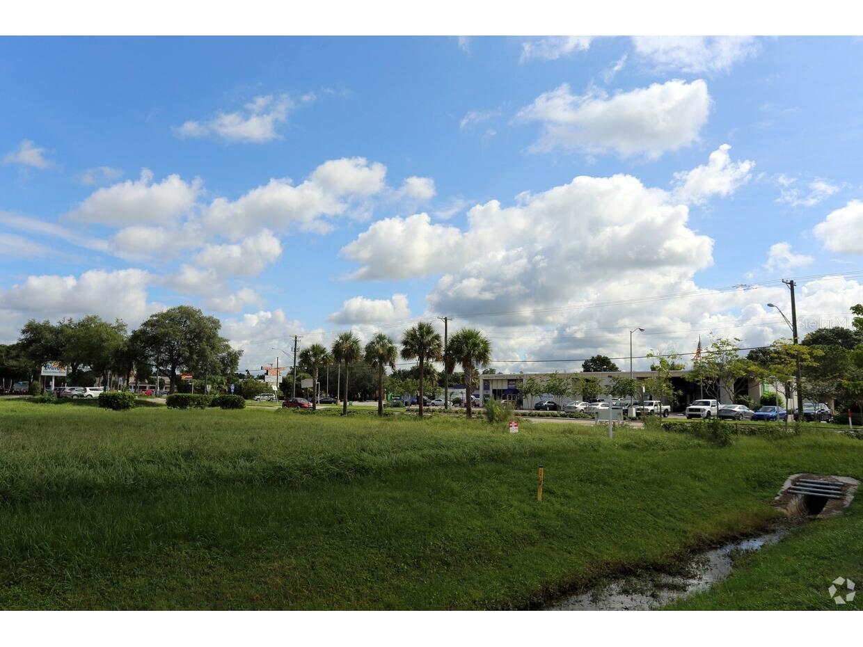 4201 W Crest Avenue Tampa FL 33614 TB8493680 image4