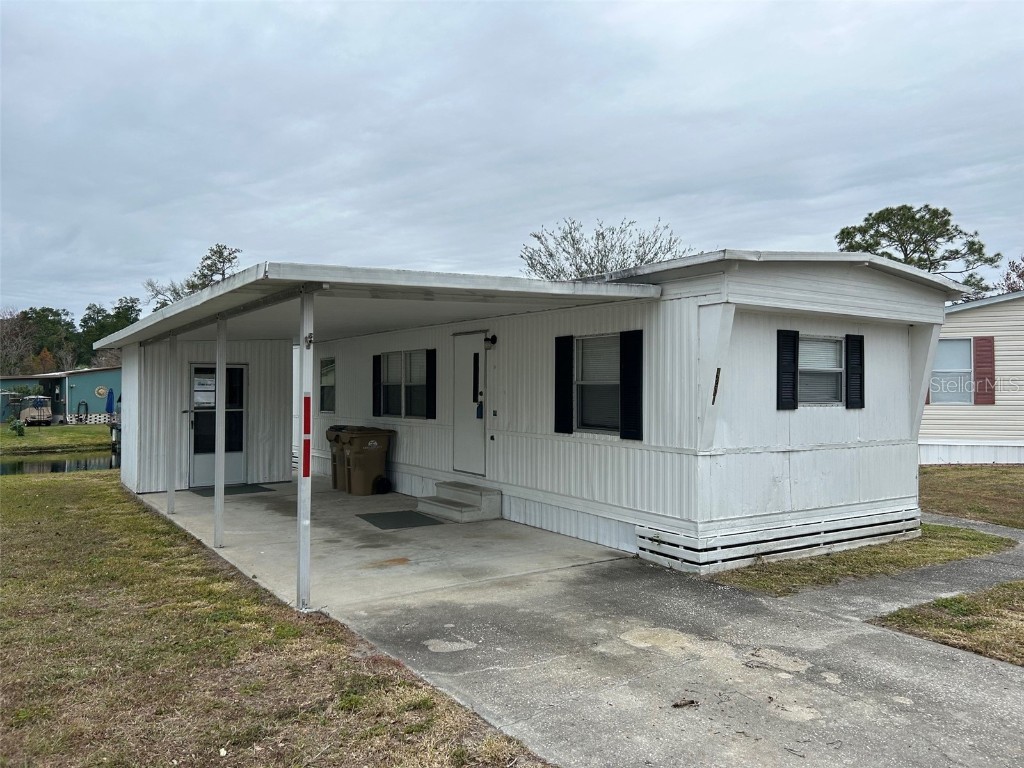 4201 Windy Way Fruitland Park FL 34731 - LAKE GRIFFIN G5091388 image1