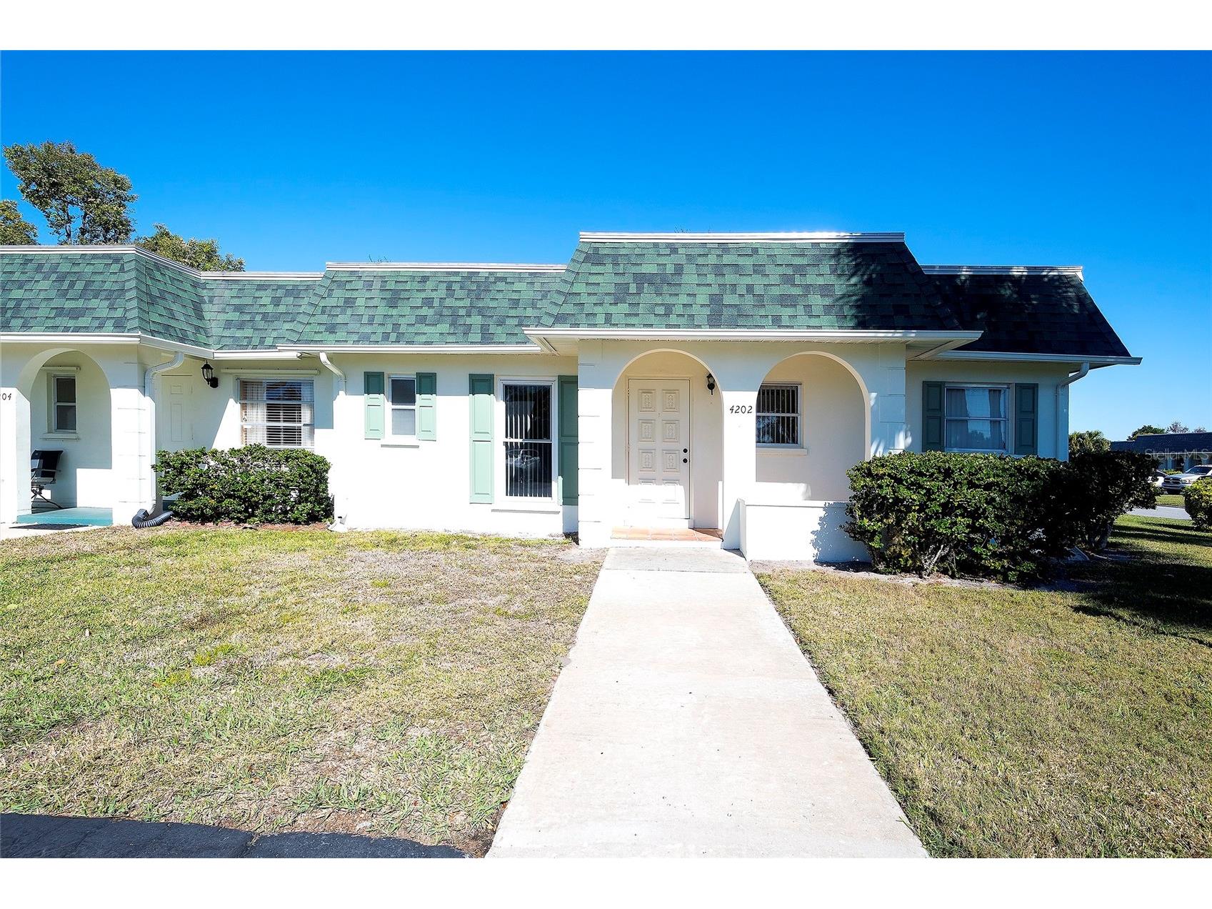 4202 35th Avenue W #7 Bradenton FL 34205 A4683135 image1