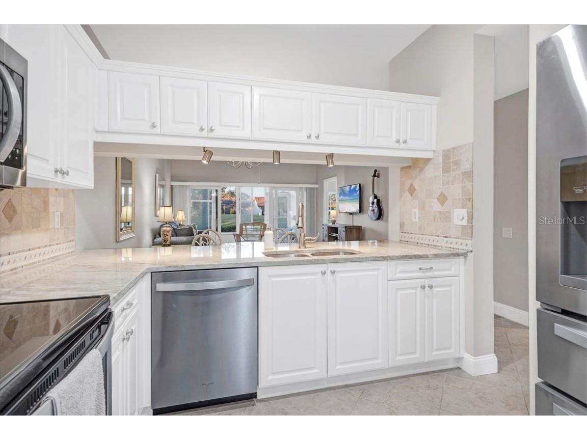 4202 Caddie Drive E #102 Bradenton FL 34203 A4664919 image5