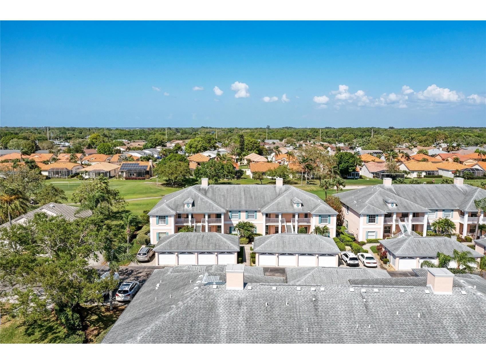 4202 Caddie Drive E #201 Bradenton FL 34203 A4682014 image1