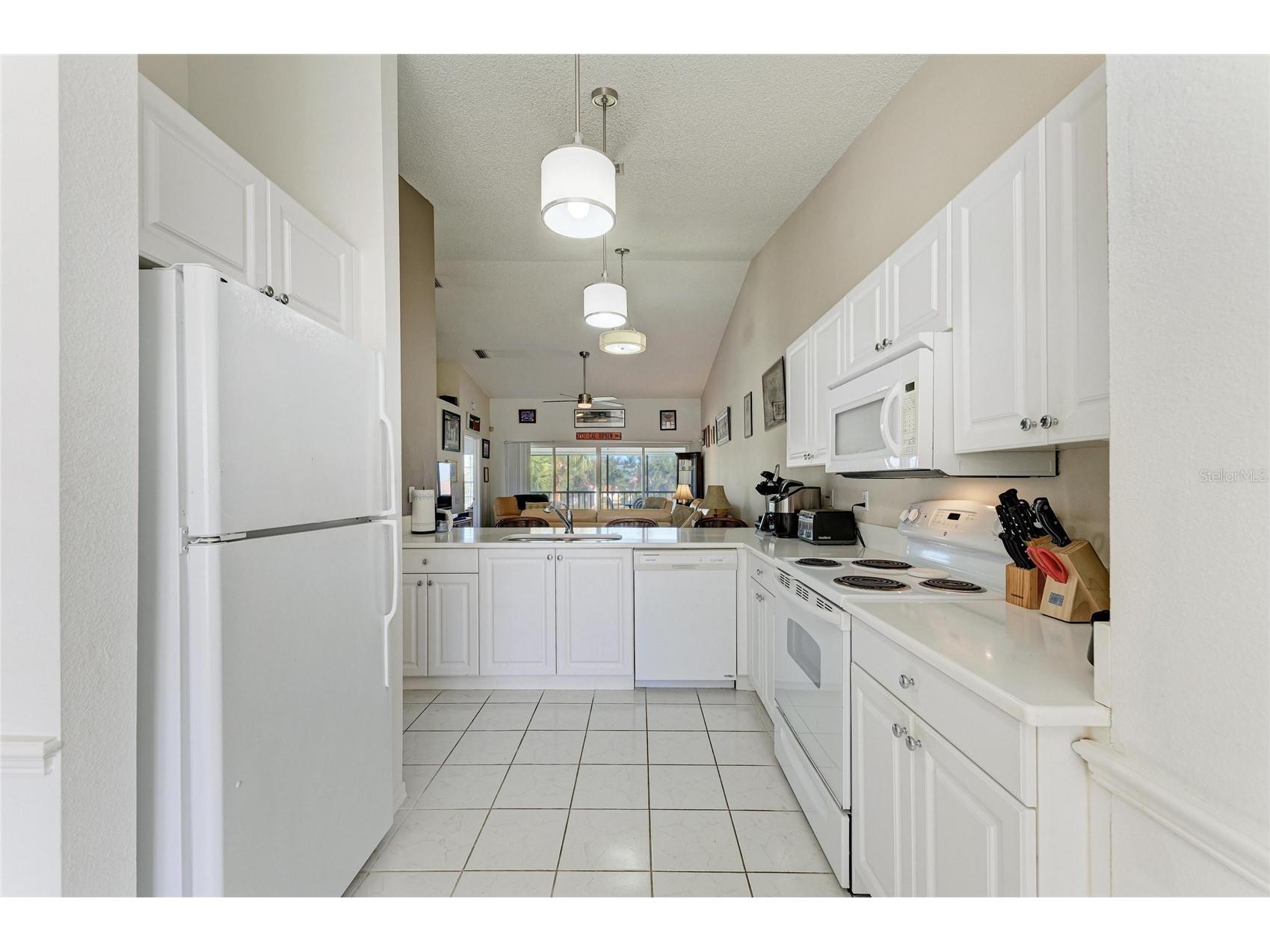 4202 Caddie Drive E #201 Bradenton FL 34203 A4682014 image16