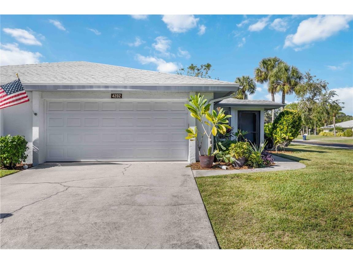 4202 Center Pointe Lane #30 Sarasota FL 34233 A4672826 image1
