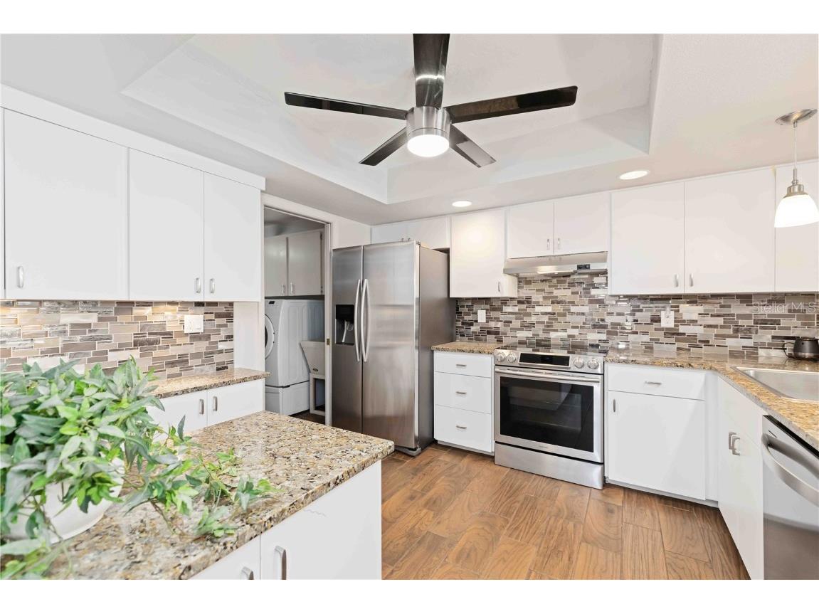 4202 Center Pointe Lane #30 Sarasota FL 34233 A4672826 image11