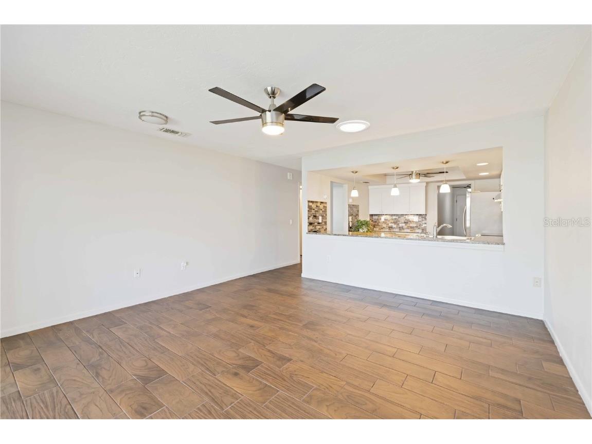 4202 Center Pointe Lane #30 Sarasota FL 34233 A4672826 image16