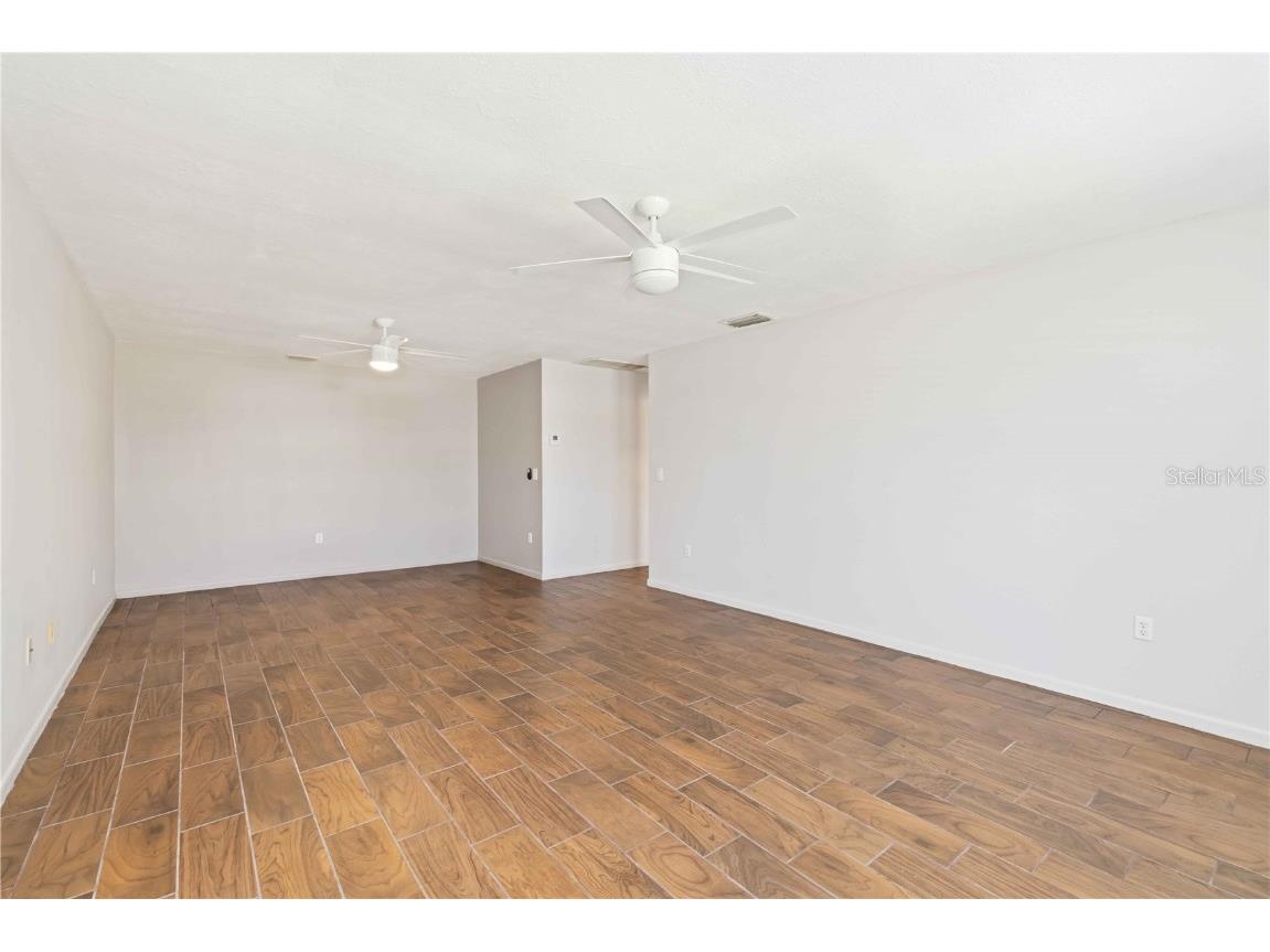 4202 Center Pointe Lane #30 Sarasota FL 34233 A4672826 image5