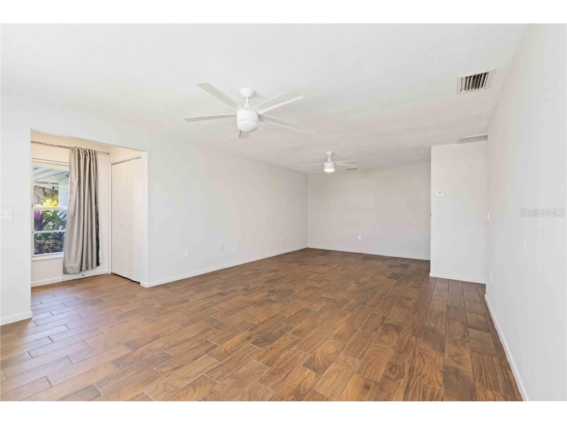 4202 Center Pointe Lane #30 Sarasota FL 34233 A4672826 image6