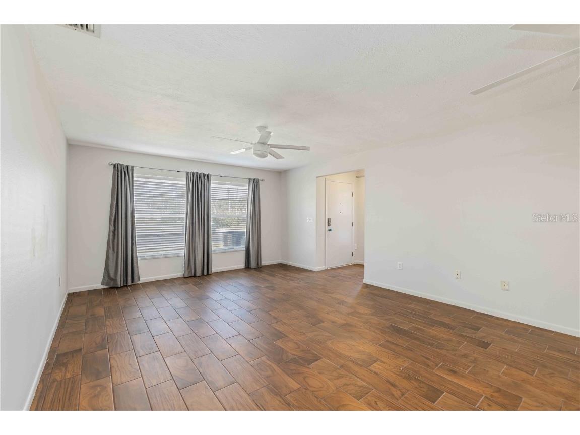 4202 Center Pointe Lane #30 Sarasota FL 34233 A4672826 image7