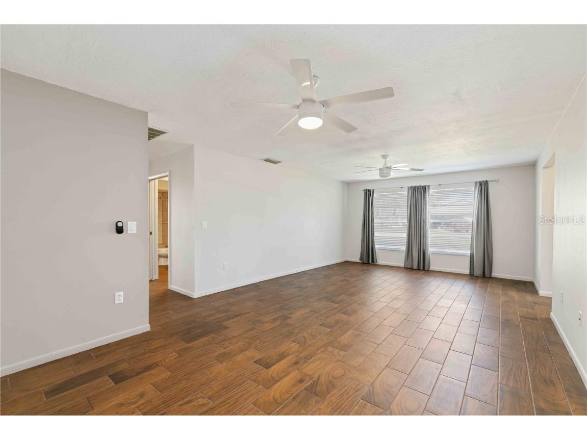 4202 Center Pointe Lane #30 Sarasota FL 34233 A4672826 image8