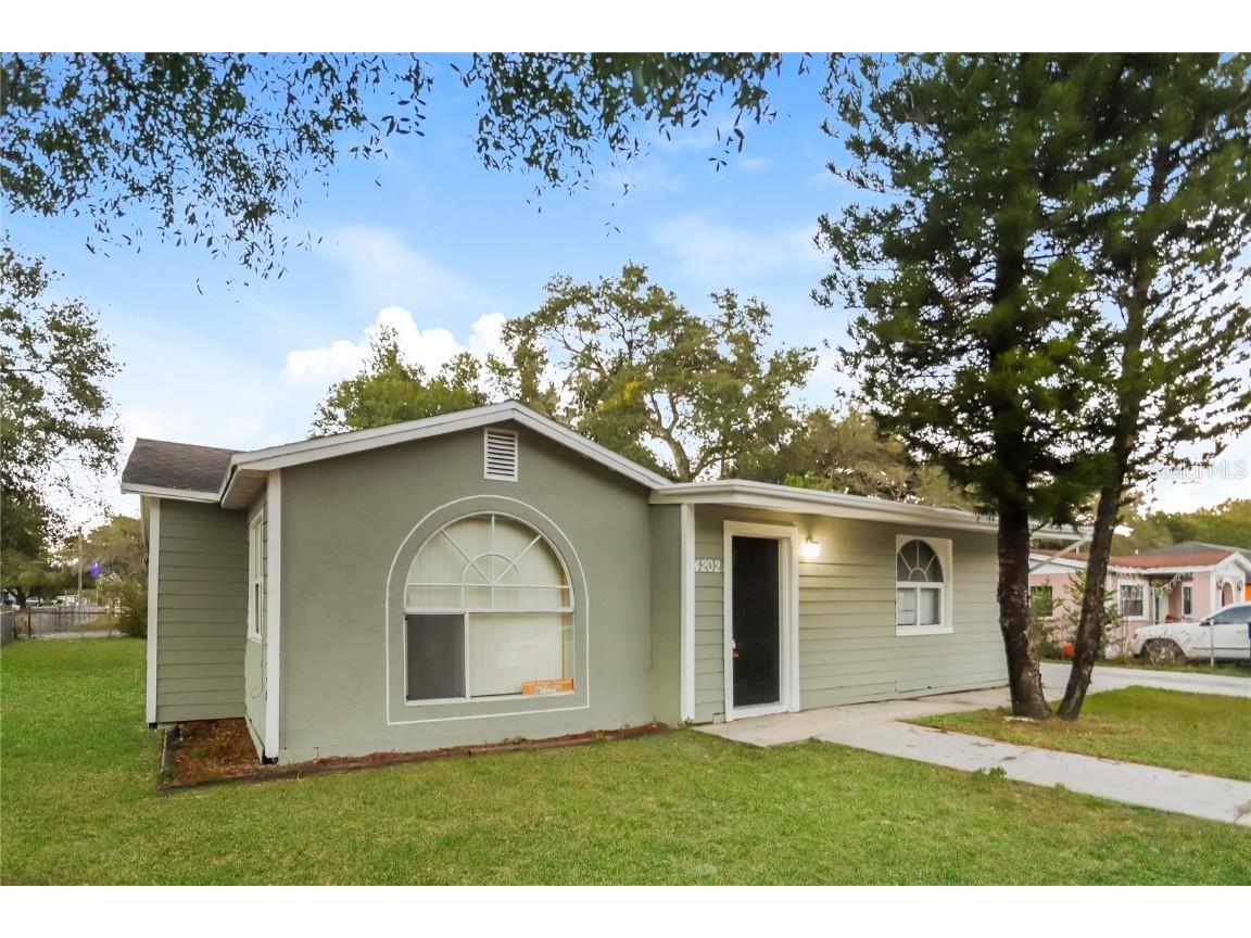 4202 E Henry Avenue Tampa FL 33610 T3521765 image1