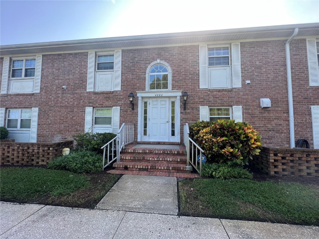 4202 Lake Underhill Road #2 Orlando FL 32803 - LAKE GILES & LAKE UNDERHILL O6149393 image1