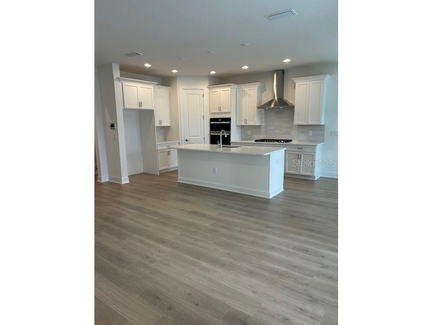 4202 N Clearfield Avenue Tampa FL 33603 TB8433201 image9