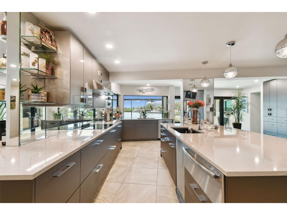 4202 Saltwater Boulevard Tampa FL 33615 TB8442994 image5