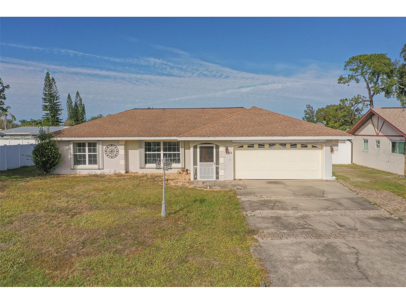 4202 Tangier Street Sebring FL 33872 P4936431 image1