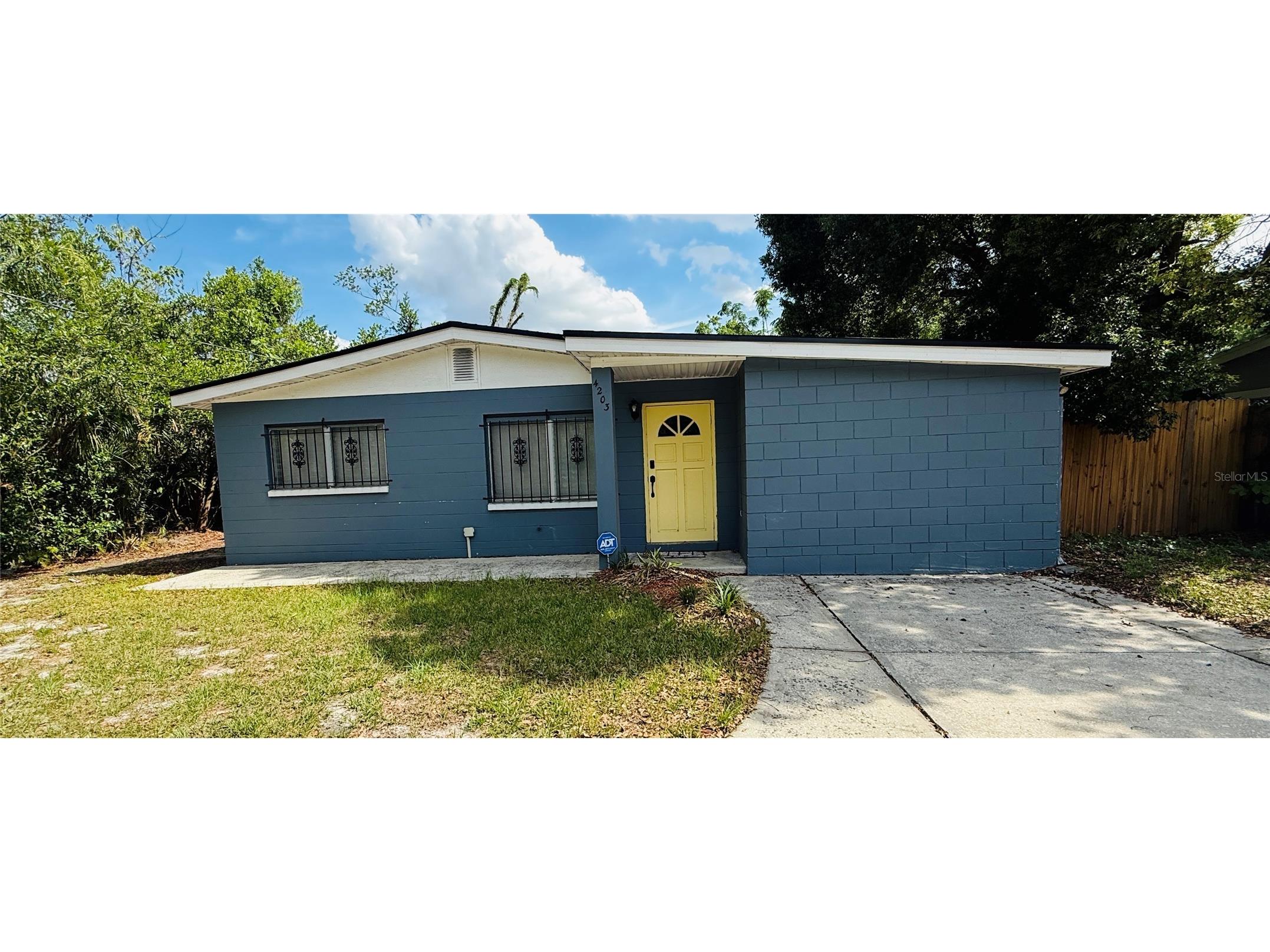 4203 E Yukon Street Tampa FL 33617 TB8514975 image1