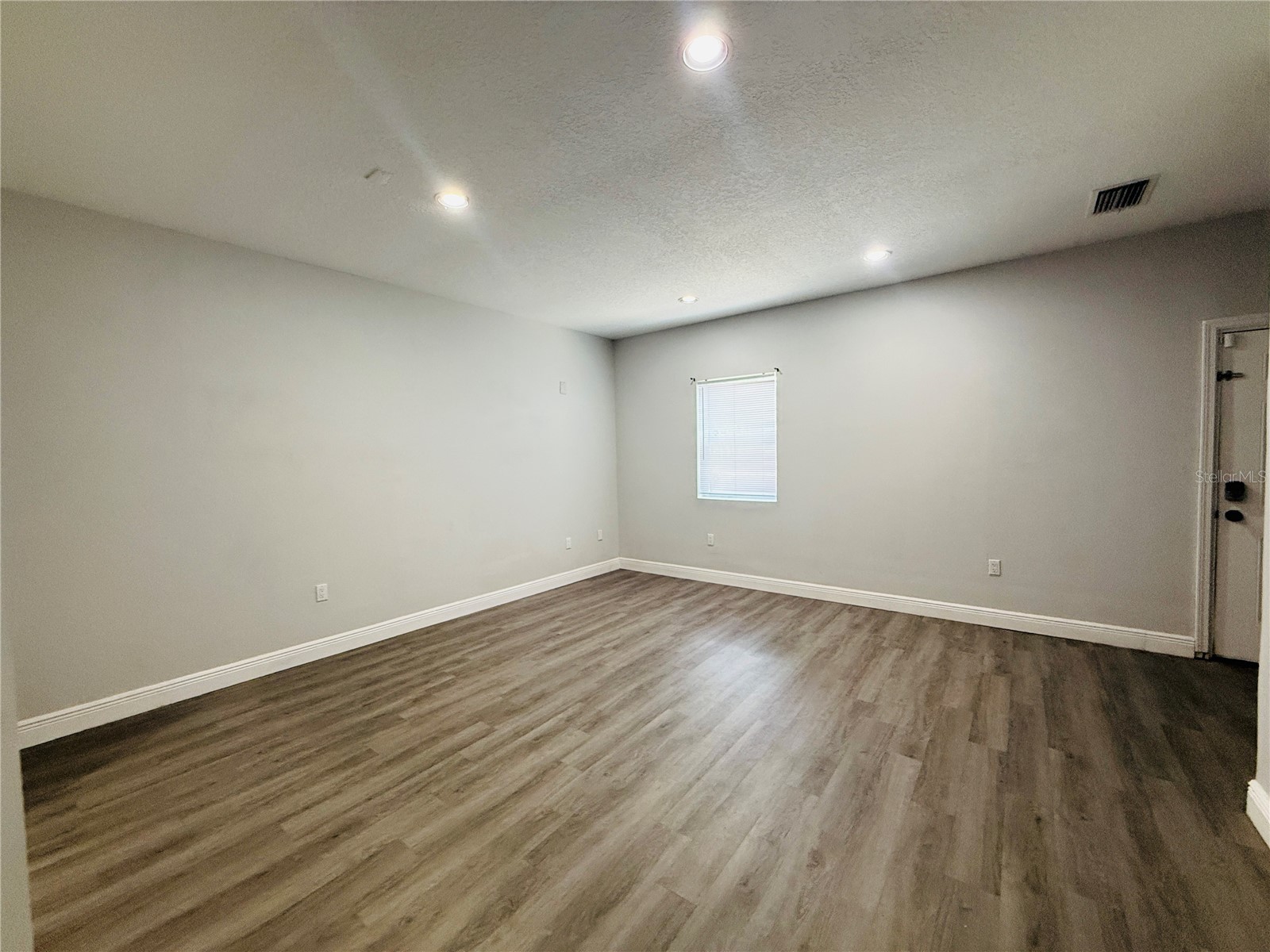 4203 E Yukon Street Tampa FL 33617 TB8514975 image13