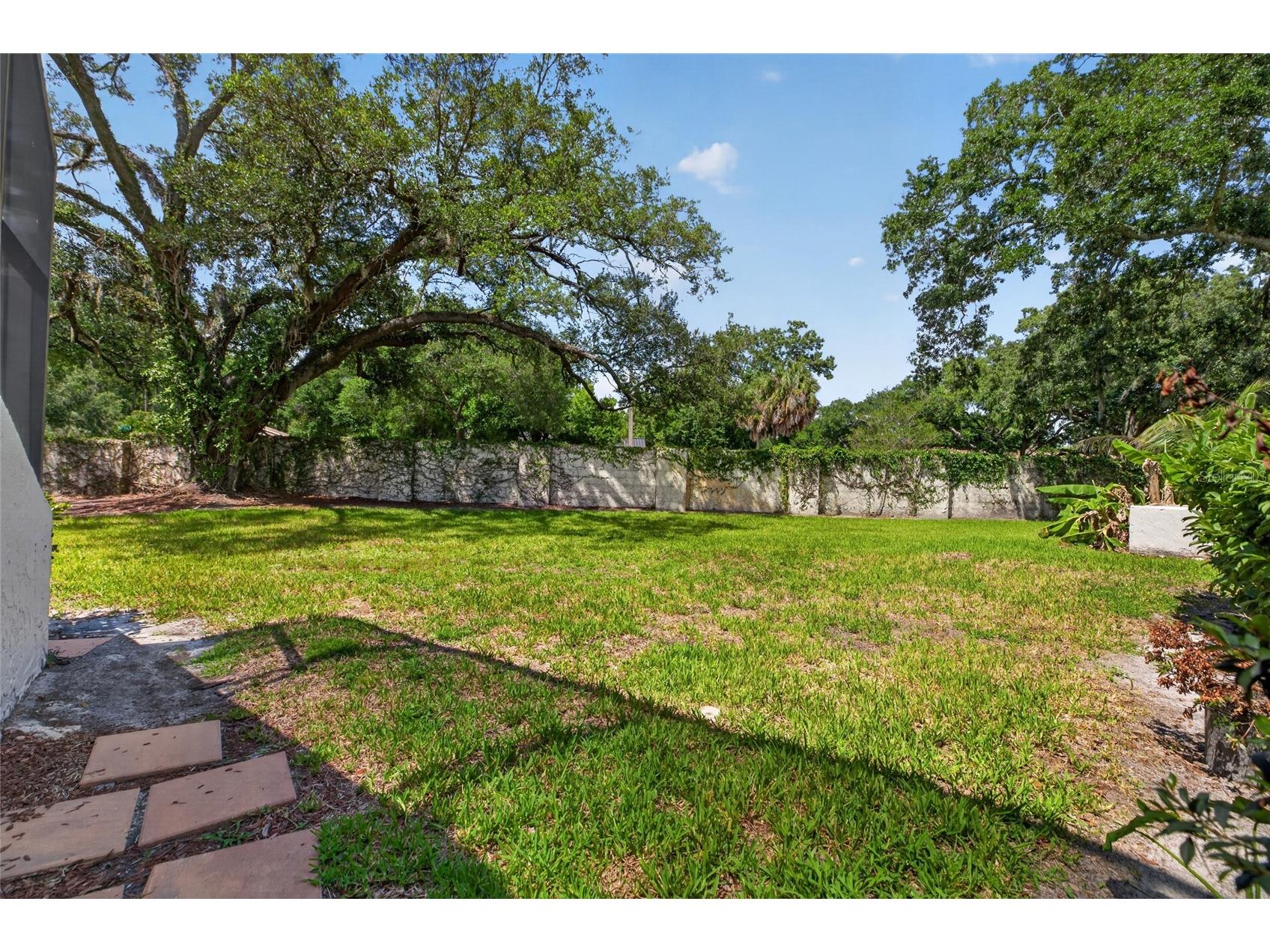 4203 Fairway Run Tampa FL 33618 TB8510226 image47