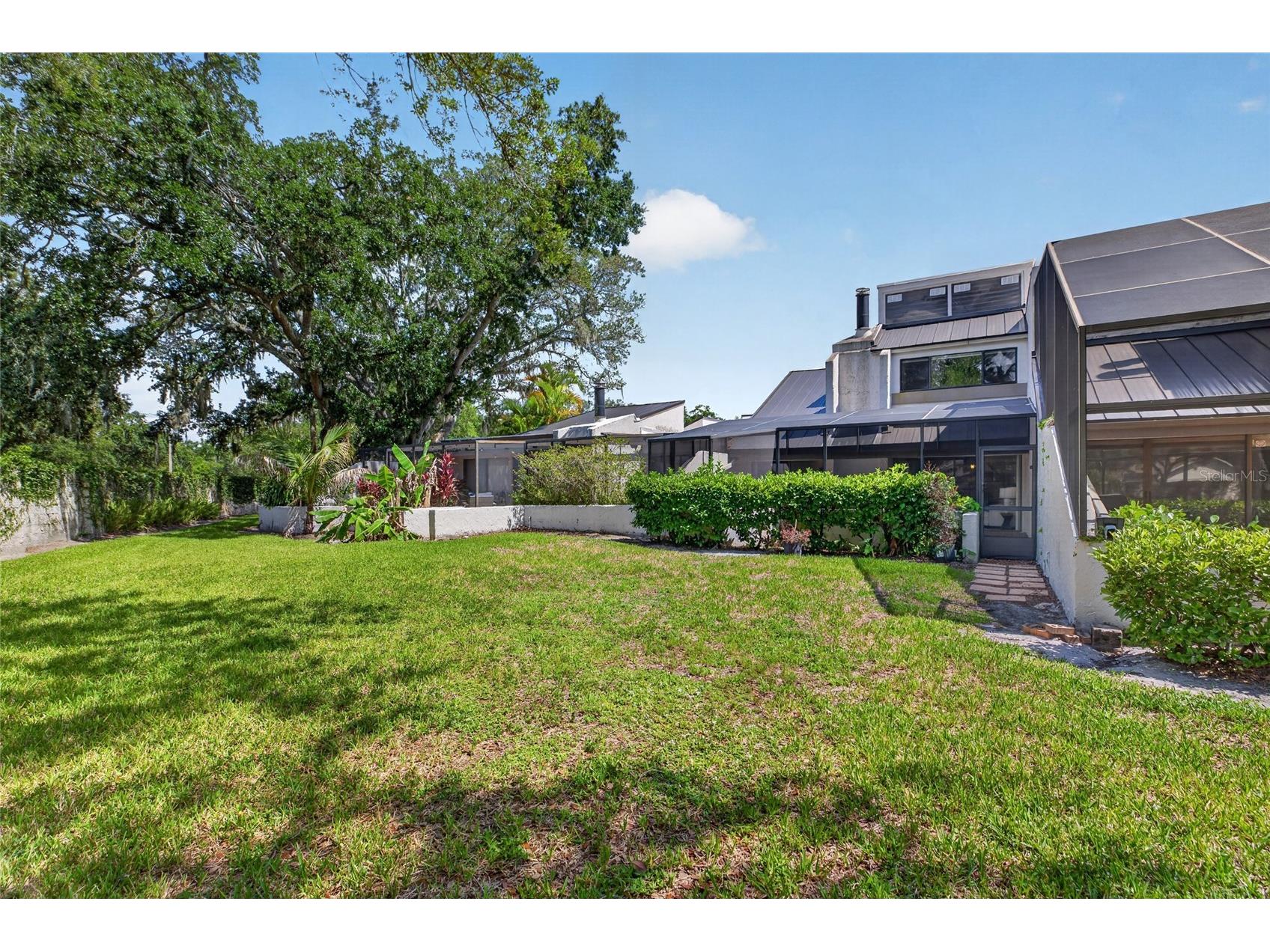 4203 Fairway Run Tampa FL 33618 TB8510226 image50
