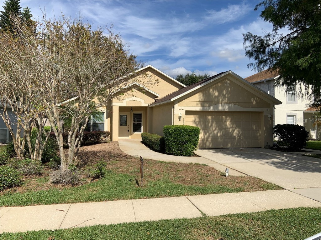 4203 Mendenwood Lane Orlando FL 32826 O6117761 image1