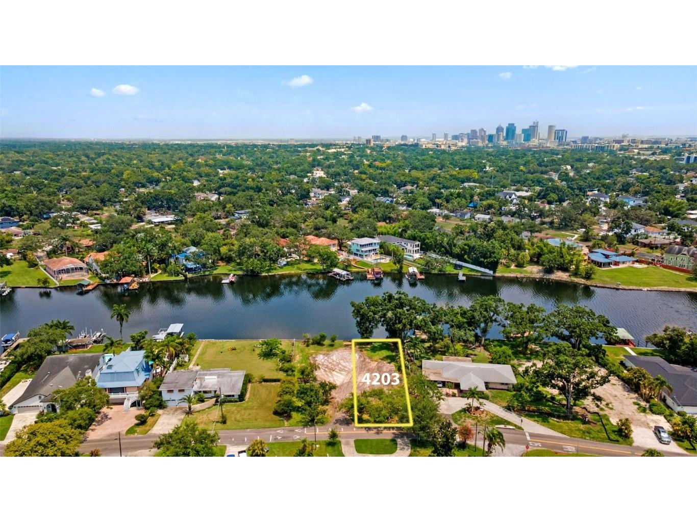 4203 N River View Avenue Tampa FL 33607 - HILLSBOROUGH RIVER TB8396083 image1