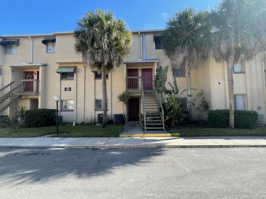 4203 S Semoran Boulevard #4 Orlando FL 32822 O6156911 image1