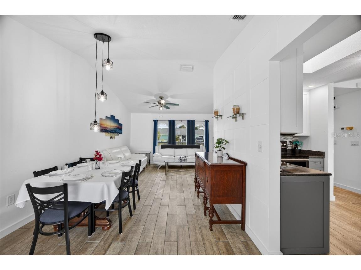 4203 Surfside Court Port Charlotte FL 33948 C7518376 image8