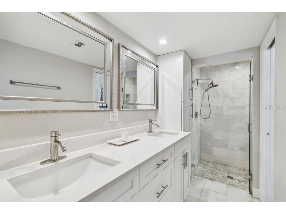 4203 W Cleveland Street Tampa FL 33609 TB8390327 image20