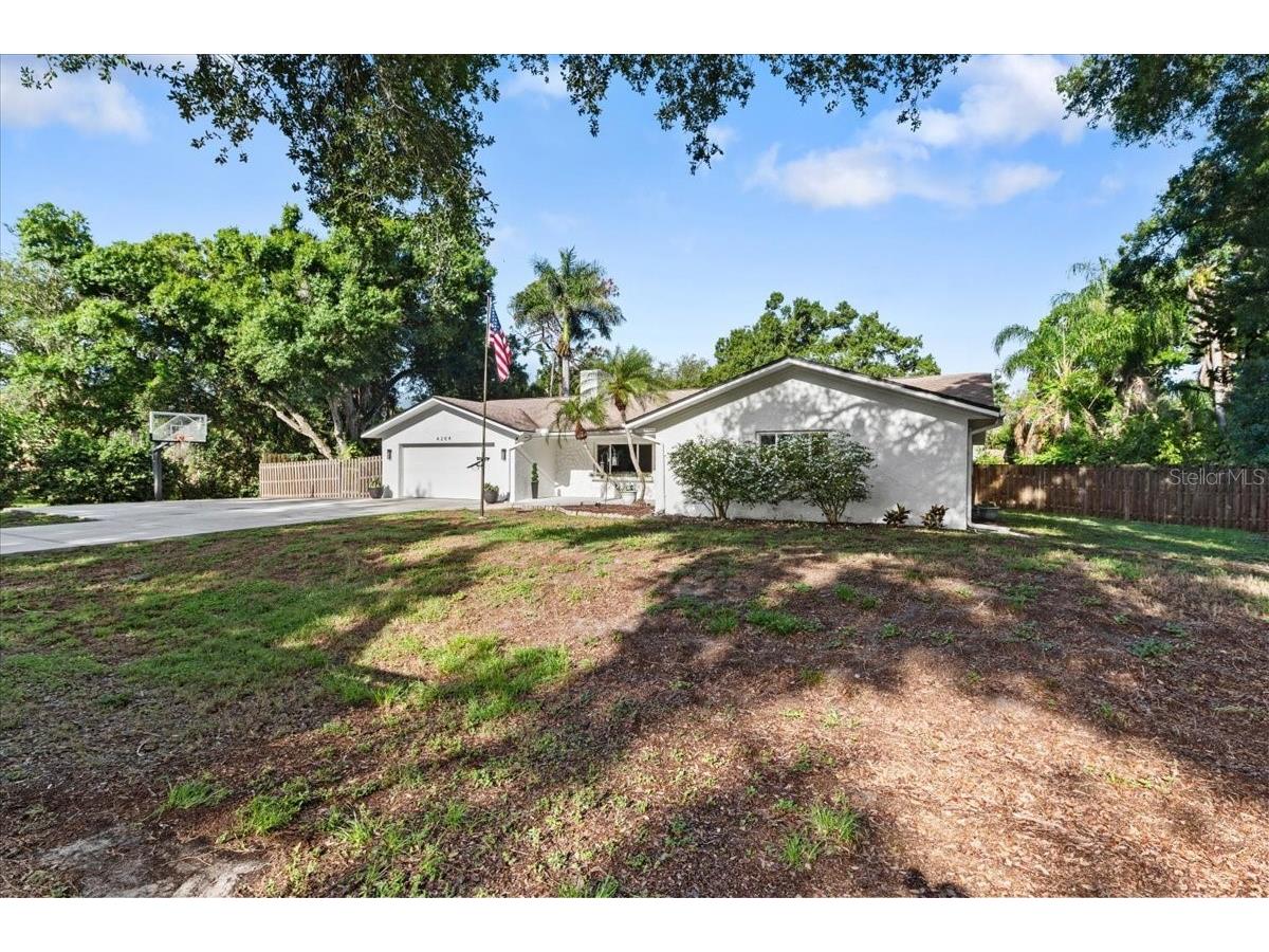4204 Pine Meadow Terrace Sarasota FL 34233 A4694949 image3