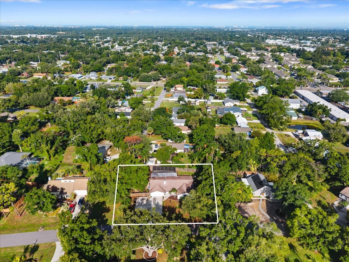 4204 Pine Meadow Terrace Sarasota FL 34233 A4694949 image35