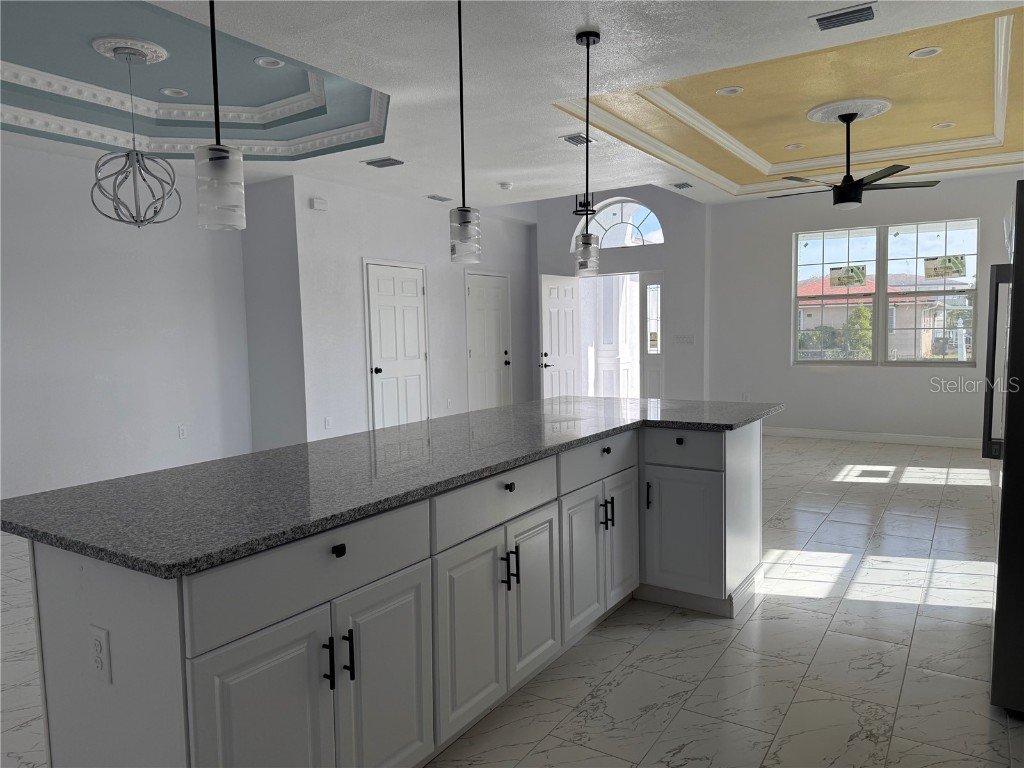 4205 57th Avenue N Saint Petersburg FL 33714 TB8364939 image10