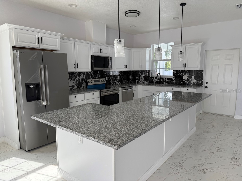 4205 57th Avenue N Saint Petersburg FL 33714 TB8364939 image6