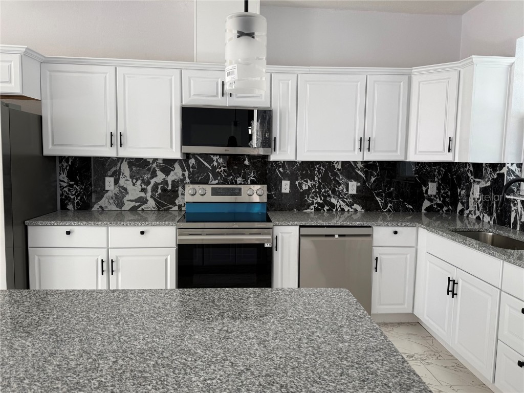 4205 57th Avenue N Saint Petersburg FL 33714 TB8364939 image8